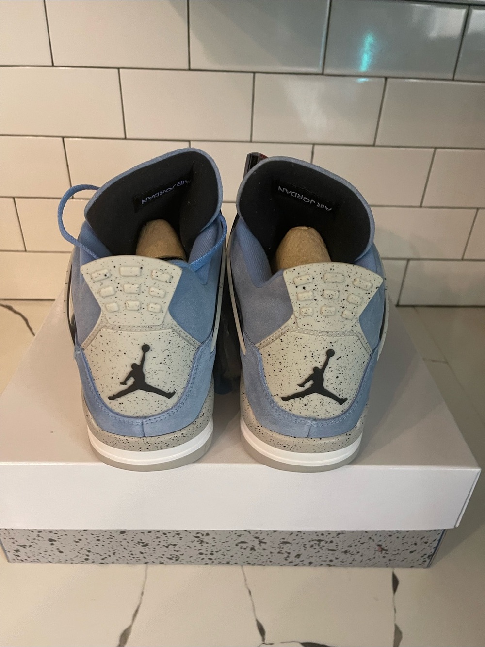 Men’s Retro 4 University Blue Size 11.5. - Picture 7 of 8